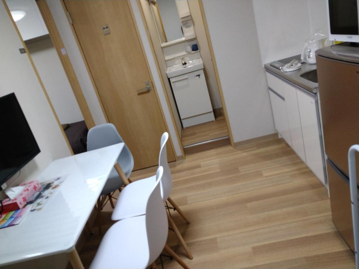 Issyuku Higashiueno Appartement *